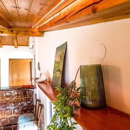 Rosa Apartment