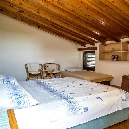 Rosa Apartman Turanj