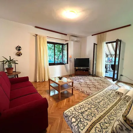 Apartman Rosa *